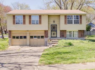 10810 Youngtown Dr, Louisville, KY 40272