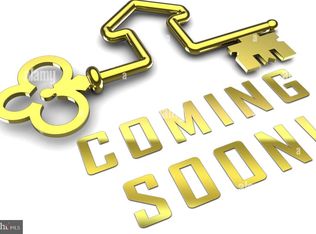 4702 Meade St NE, Washington, DC 20019