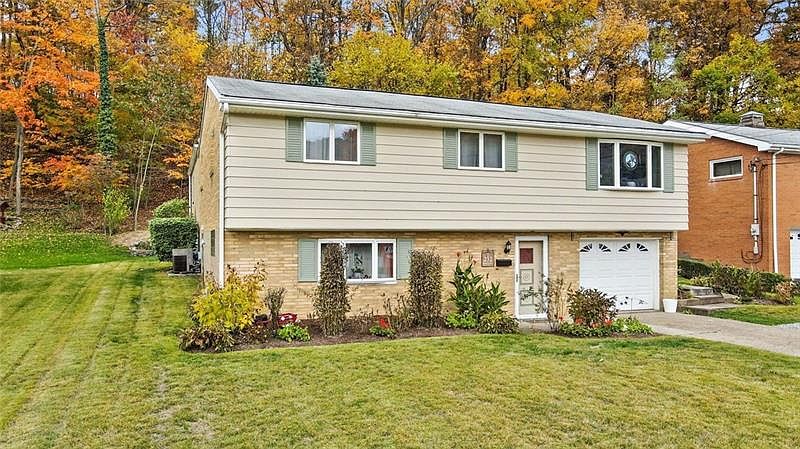 1st image of 232 Woodlawn Dr