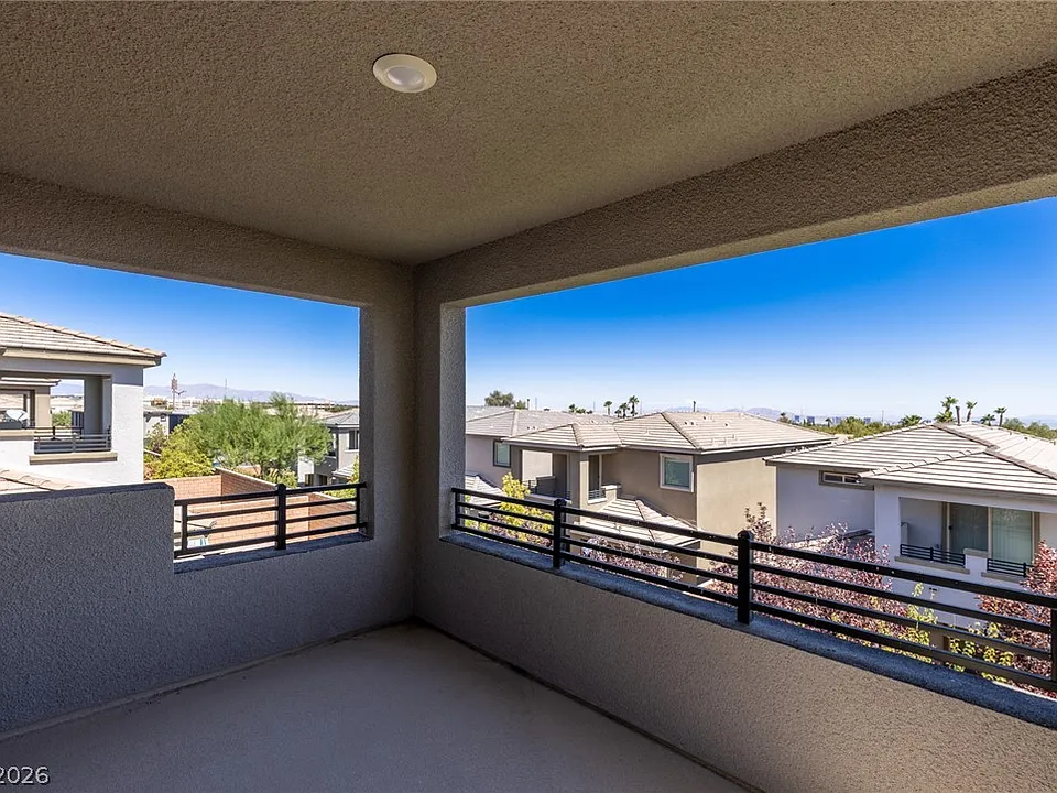 4146 Royal Melody Ct