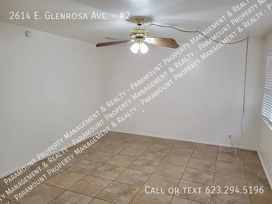 Building Photo - 2614 E Glenrosa Ave #2