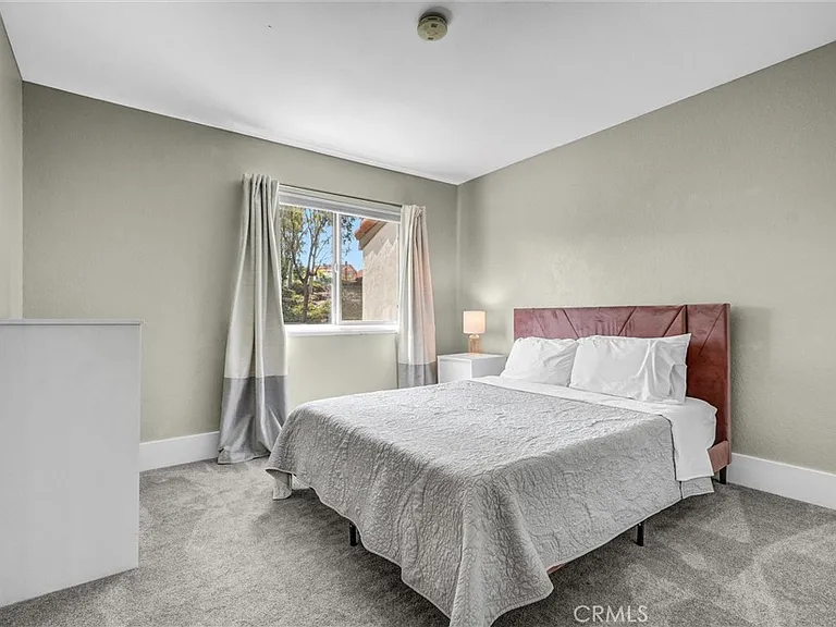 26606 La Roda — Photo 18