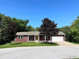 1311 Maple Ct, Sherrard, IL 61281