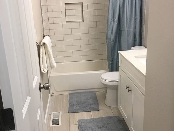 5th image of 11707 NE 100th Pl