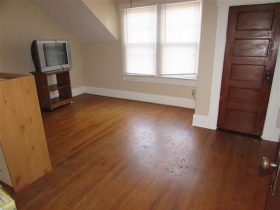 4th image of 801 Kensington Ave