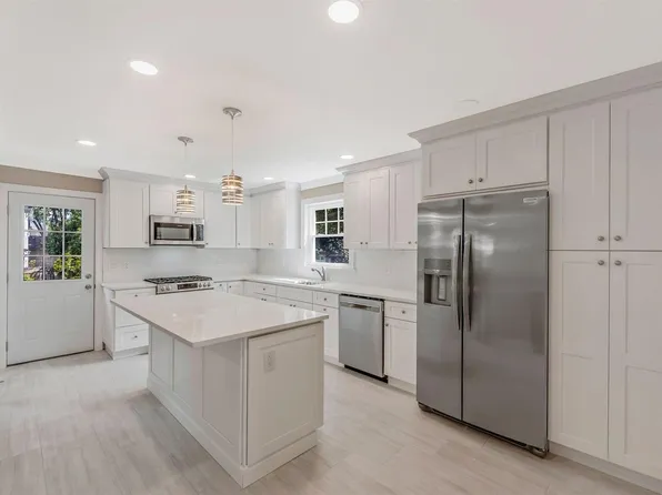 22 Carman Street, Patchogue, NY 11772