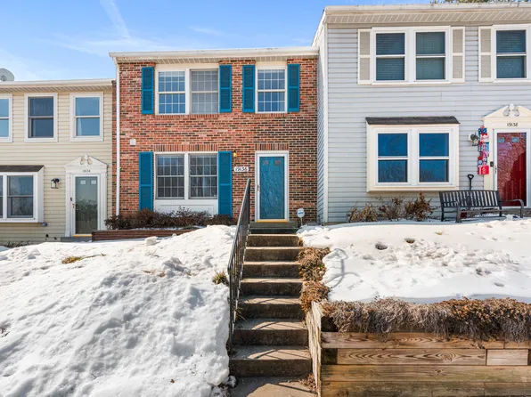 19136 Willow Spring Dr, Germantown, MD 20874