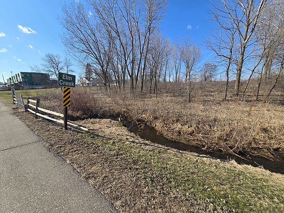 2nd image of 440 Hamel Rd