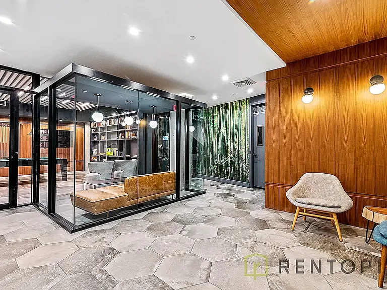 581 Ocean Pkwy #5F — Photo 13