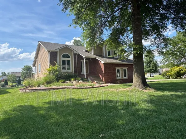2126 E Country View Dr, Derby, KS 67037