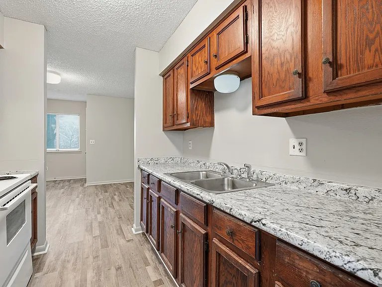 Remodeled AND Affordable Heber Springs Apartments. — Photo 13