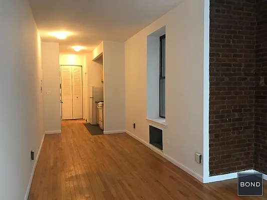 Rented by Bond New York | media 32