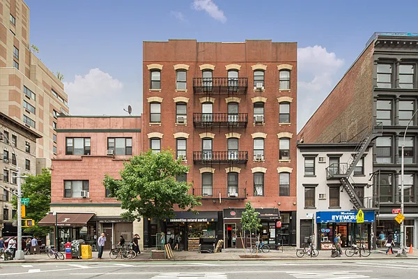 Rented by Jonis Realty | media 10