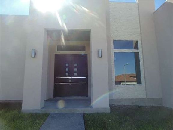 3rd image of 2811 T.s. Eliot Dr
