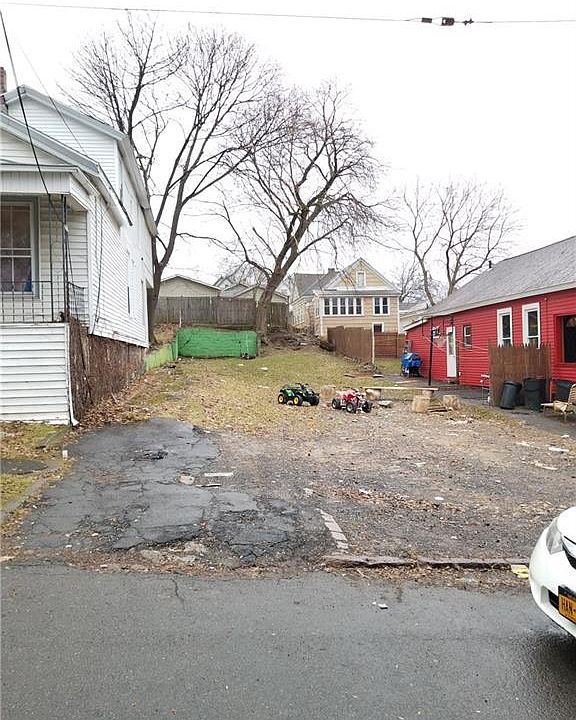1st image of 111 Hier Ave