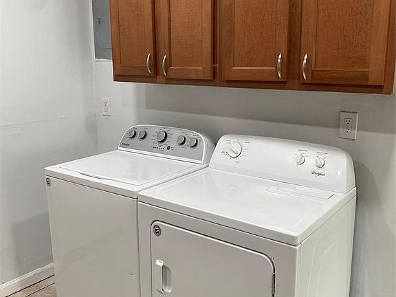 3rd image of 3755 NW 20th St #3