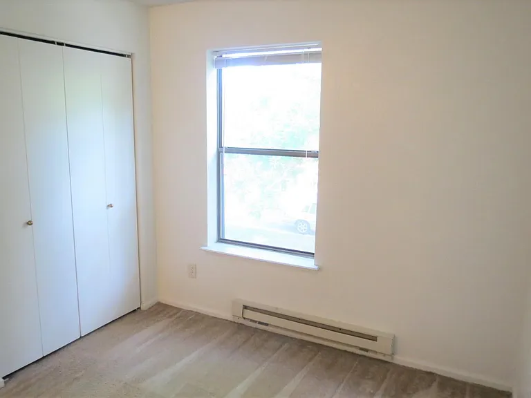 2156 Grove Cir W #5 — Photo 7