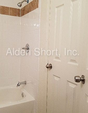 4th image of 8723 Danville Dr