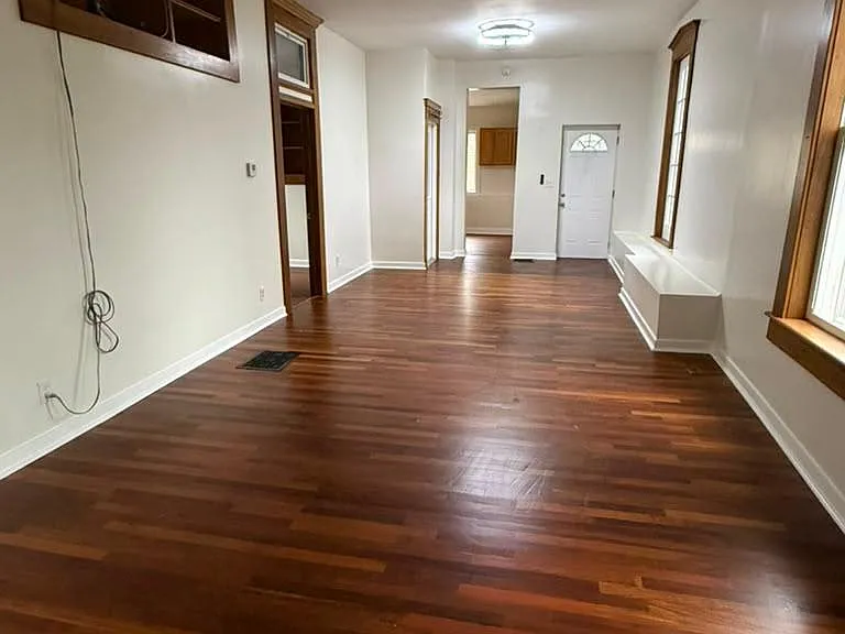 932 E Market St #1 — Photo 1