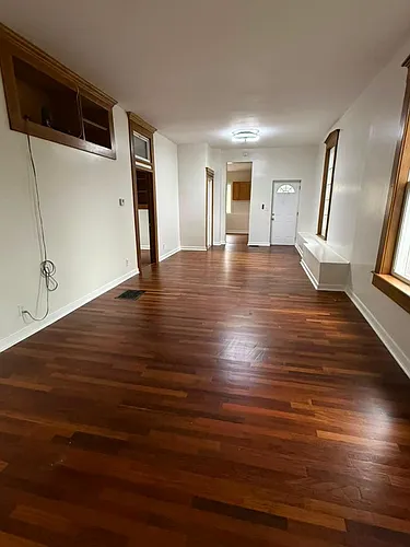 932 E Market St #1 Photo 1