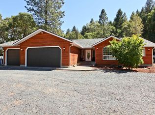 395 Wilderville Ln, Grants Pass, OR 97527