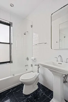 Rented by Compass | media 25