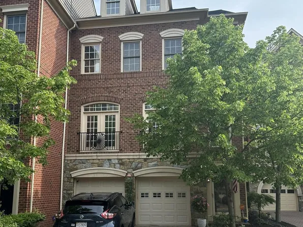4906 Donovan Dr, Alexandria, VA 22304