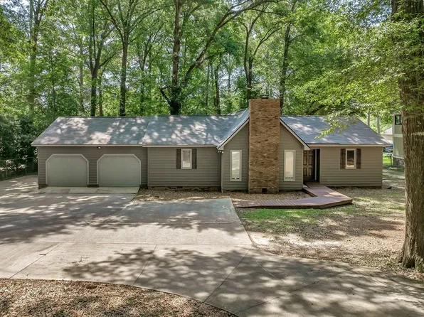 306 Northampton Rd, Leesburg, GA 31763