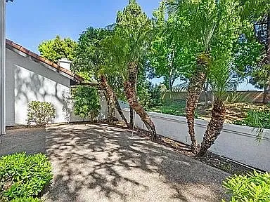 3518 Voyager Cir — Photo 11