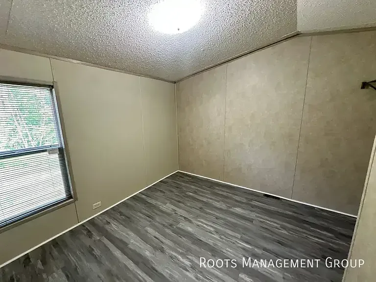 101 Stoney Creek Dr #15 — Photo 22