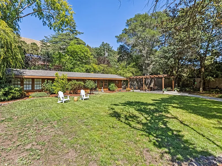 1156 Butterfield Rd — Photo 44