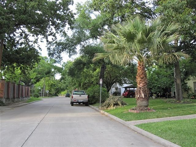 2nd image of 4378 Fiesta Ln