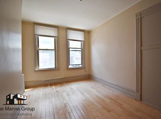 137 Conselyea St #1B, Brooklyn, NY 11211