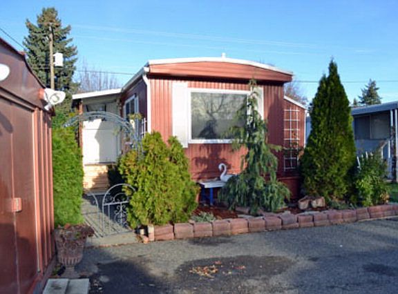 2nd image of 715 E Richmond Ave