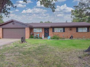 1813 N Old Longview Hwy, Gladewater, TX 75647