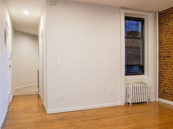 5th image of 810 Prospect Pl APT 1B