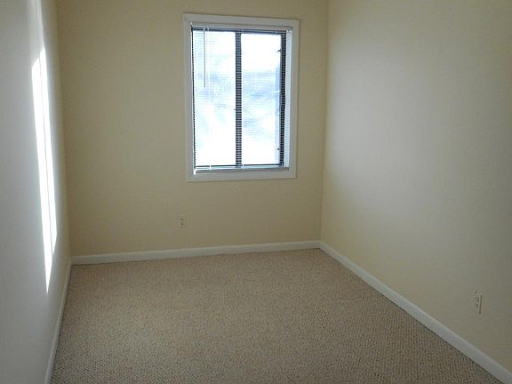 2nd image of 6439 Richmond Hwy Suite 302