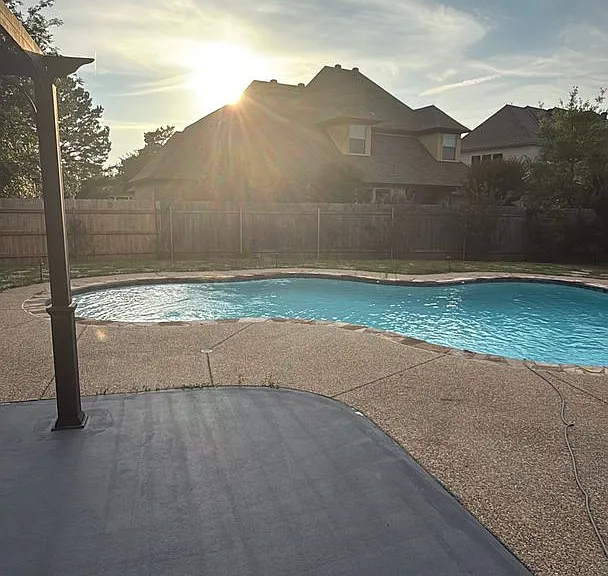 9572 Rochel Dr — Photo 60