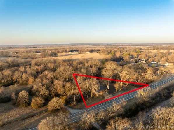 17634 S Highway 51 #B, Coweta, OK 74429