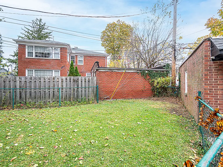18309 Newell Rd #UP — Photo 32