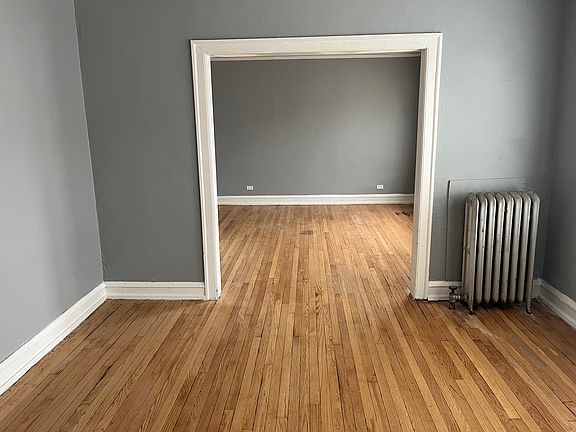 5th image of 610 E 74th St #1C