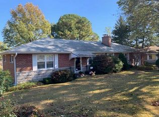 9416 Robert Deves Dr, Saint Louis, MO 63126