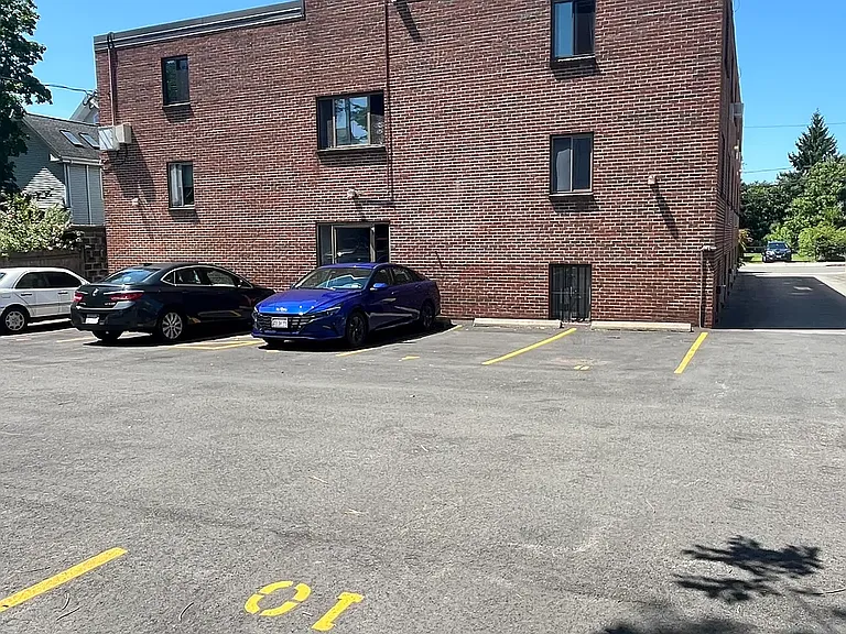 25 Linden Ave #12 — Photo 16
