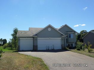 2456 River Bend Trl, Mayer, MN 55360
