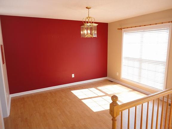 3rd image of 1102 Kennesaw Dr