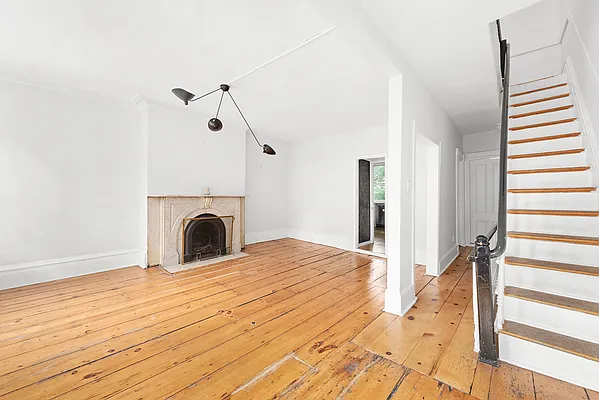 Rented by Compass | media 27