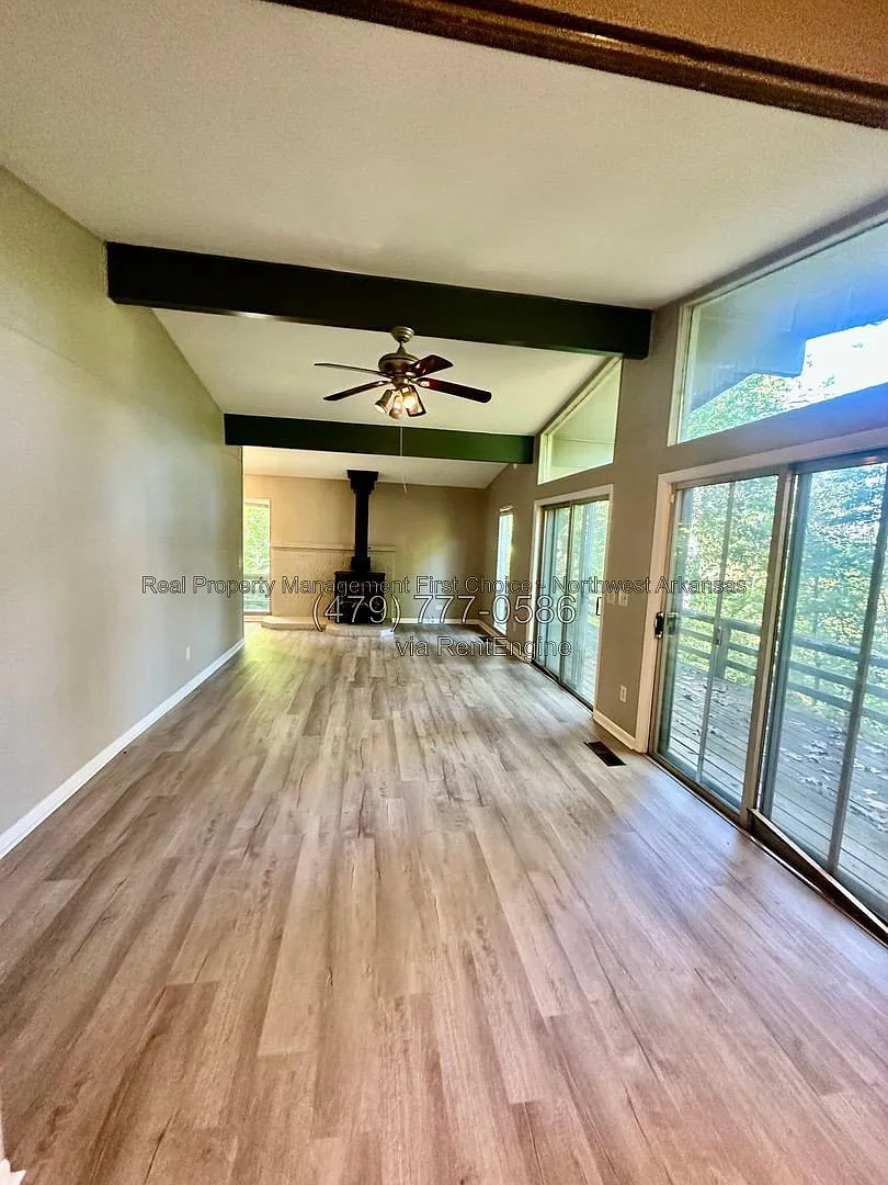 2 bed, 1.0 bath, 1160 sqft, $1,370 — Photo 4