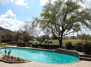 522 Fox Briar Ln, Sugar Land, TX 77478