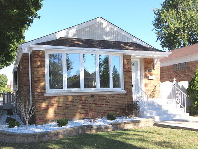 1st image of 6101 S Moody Ave