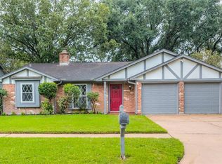 15718 Spring Forest Dr, Houston, TX 77059